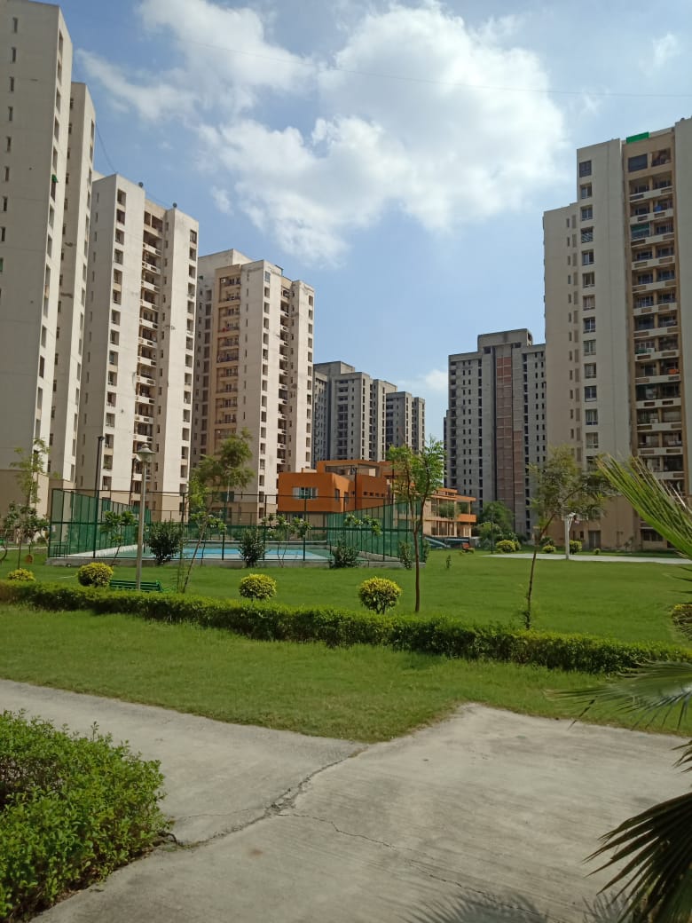 Jaypee Greens Kosmos